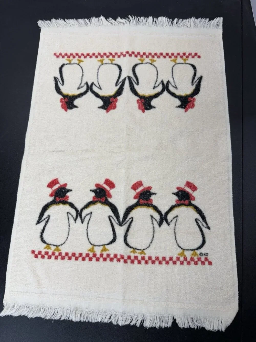 Set Of 2 Vintage Kitchen Hand Dish Towel Dancing Penguins Top Hat